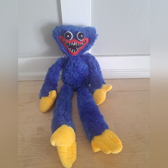 Poppy Playtime Huggy Wuggy Plush – 15” - Picture 1 of 5